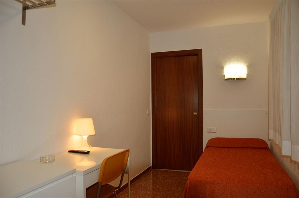 Hotel Catalunya Express Tarragona Dış mekan fotoğraf