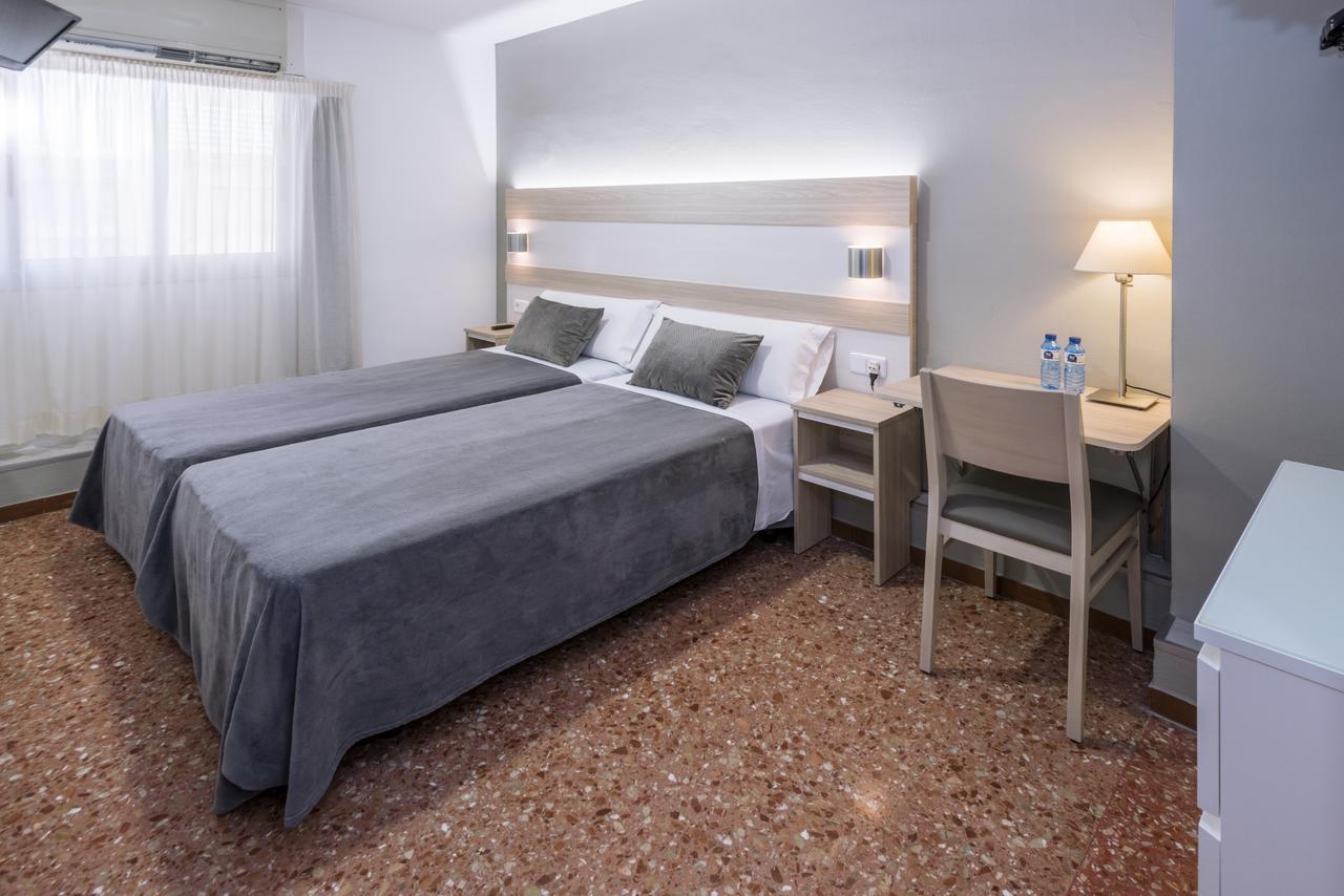 Hotel Catalunya Express Tarragona Dış mekan fotoğraf