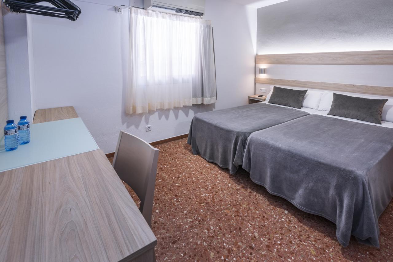 Hotel Catalunya Express Tarragona Dış mekan fotoğraf